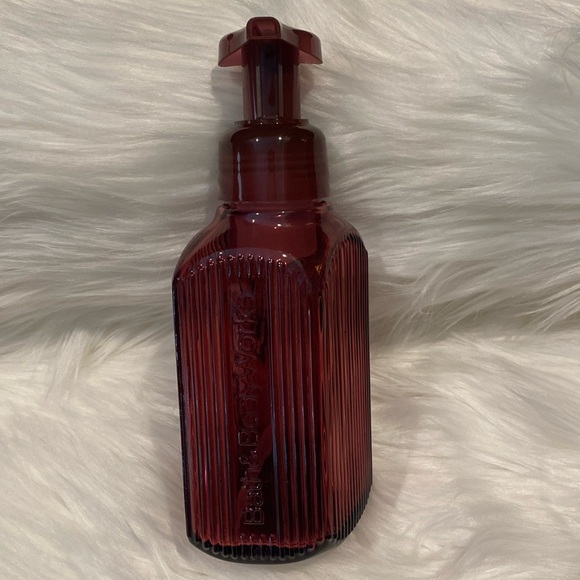 Maroon Vertical Lines Gentle & Clean Foaming Hand Soap Dispenser by BBW, NWTags - Picture 2 of 7
